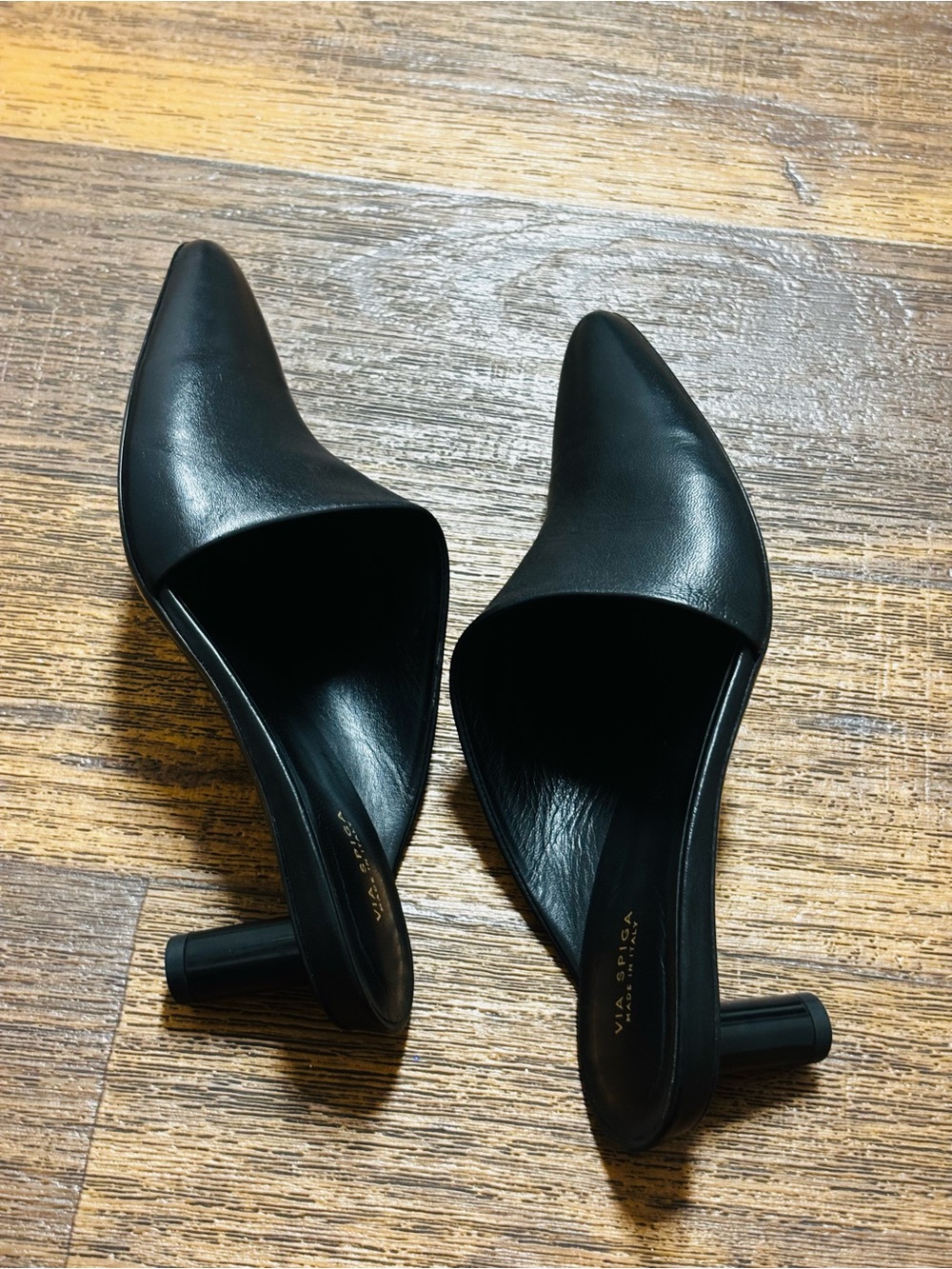 Via Spiga Black Pointed Leather Mule Heels - Picture 8 of 8